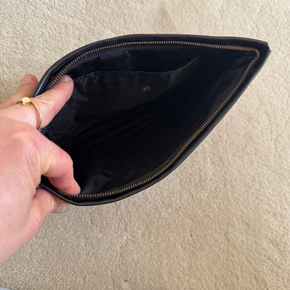 Vintage Black Woven Clutch - Picture 5 of 8